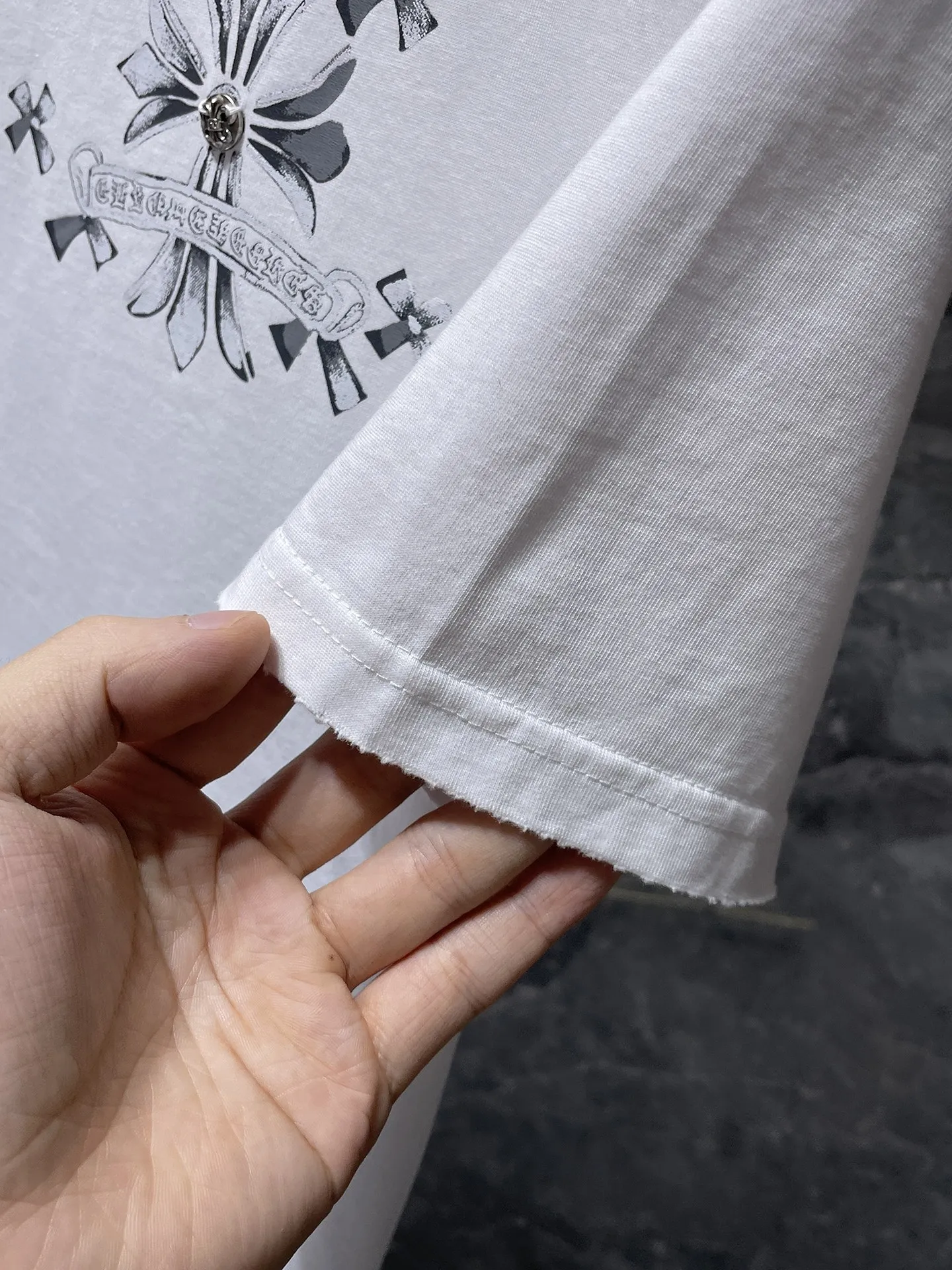 P160 New Chrome Hearts 25ss washed version for summer! ! High-weight, environmentally friendly, high-quality top-quality fabric 280g Crow hole hand-painted cross washed short-sleeved counter synchronization 1:1 replica version Recommended colors: white, black